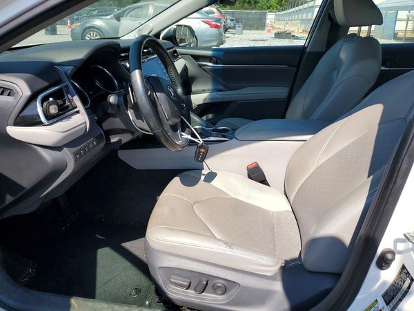 2018 TOYOTA CAMRY