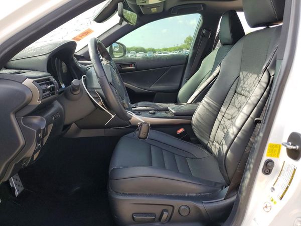 2019 LEXUS IS 300
