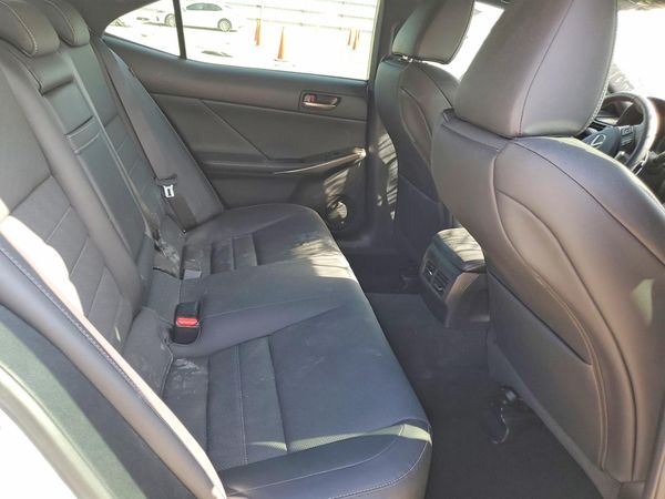 2019 LEXUS IS 300