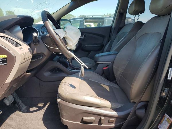 2014 HYUNDAI TUCSON GLS (Middle Level) — DENT