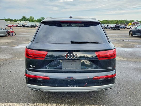 2017 AUDI Q7