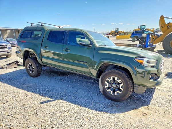 2022 TOYOTA TACOMA SR5
