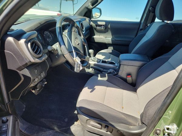 2022 TOYOTA TACOMA SR5