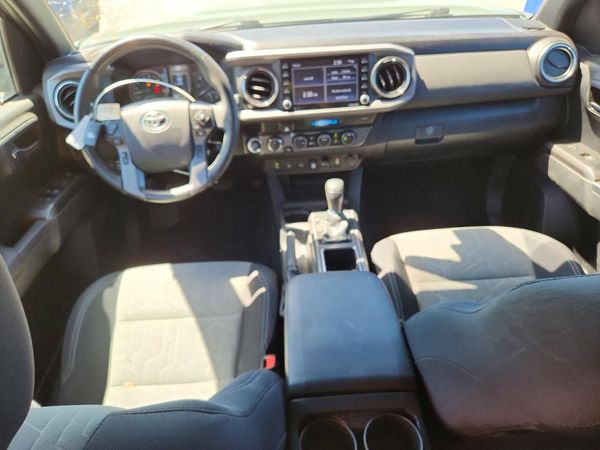 2022 TOYOTA TACOMA SR5
