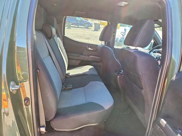 2022 TOYOTA TACOMA SR5