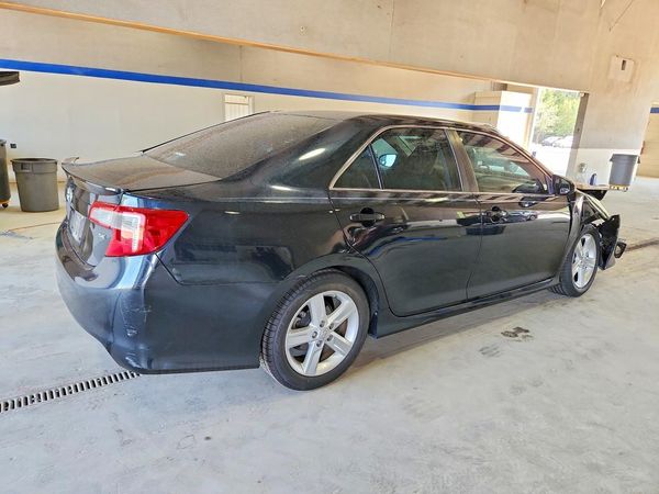 2013 TOYOTA CAMRY