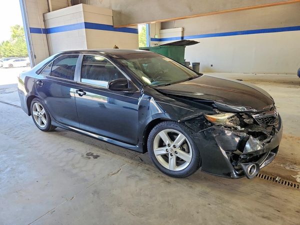 2013 TOYOTA CAMRY