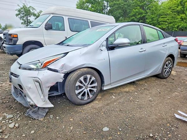 2020 TOYOTA PRIUS
