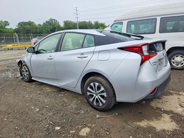 2020 TOYOTA PRIUS