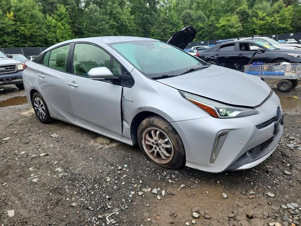 2020 TOYOTA PRIUS
