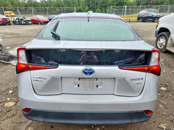 2020 TOYOTA PRIUS