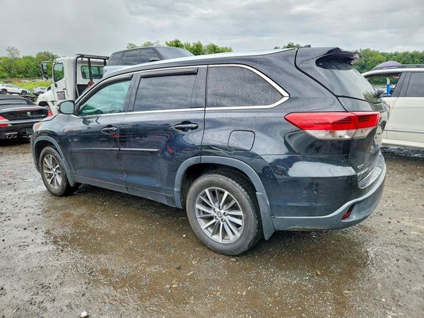 2018 TOYOTA HIGHLANDER