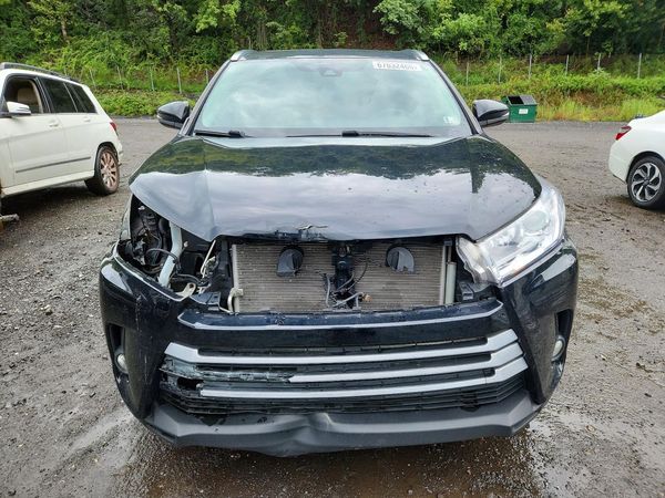 2018 TOYOTA HIGHLANDER