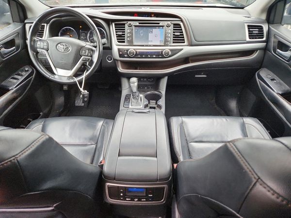 2018 TOYOTA HIGHLANDER