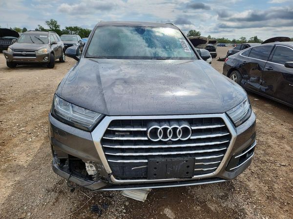 2018 AUDI Q7 quattro Premium Plus