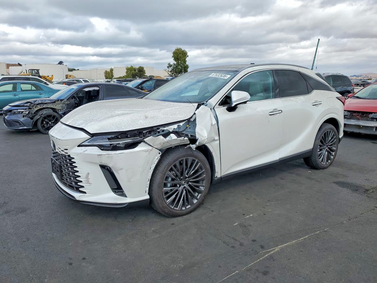 2025 LEXUS RX330 450h+