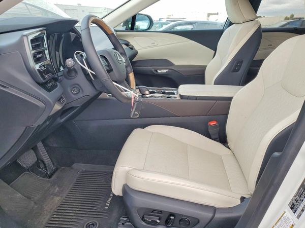 2025 LEXUS RX330 450h+