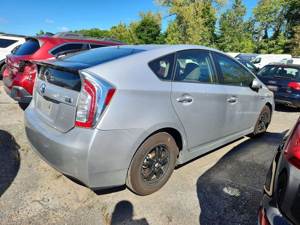 2013 TOYOTA PRIUS