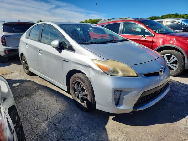 2013 TOYOTA PRIUS