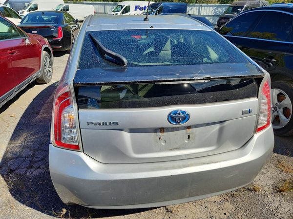 2013 TOYOTA PRIUS