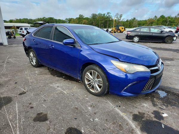 2015 TOYOTA CAMRY