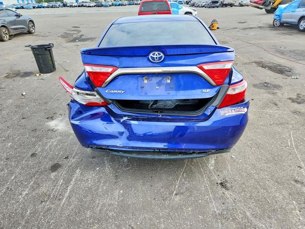 2015 TOYOTA CAMRY