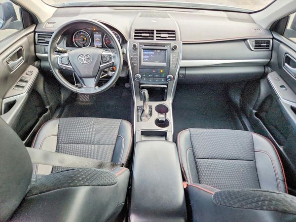 2015 TOYOTA CAMRY