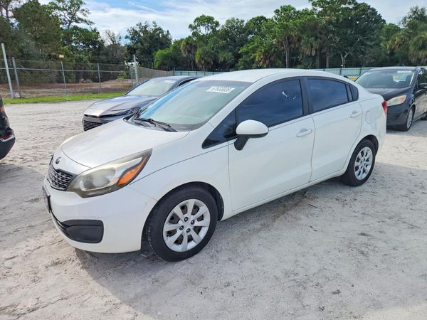 2014 KIA RIO