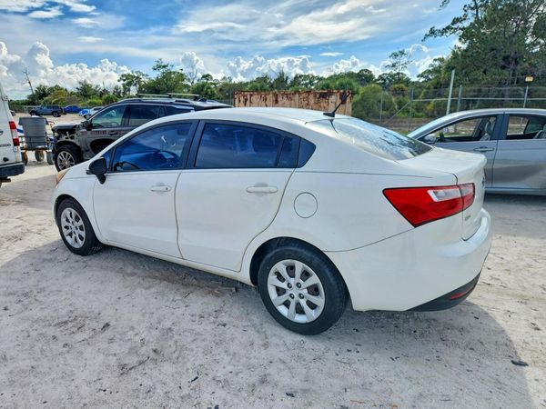 2014 KIA RIO
