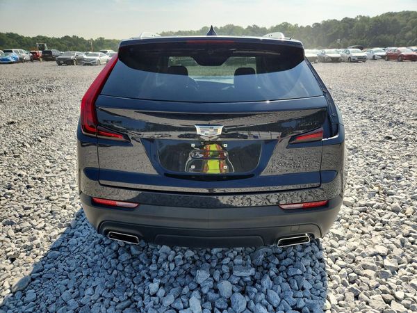 2023 CADILLAC XT4 Luxury