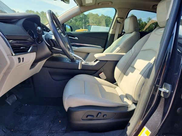 2023 CADILLAC XT4 Luxury