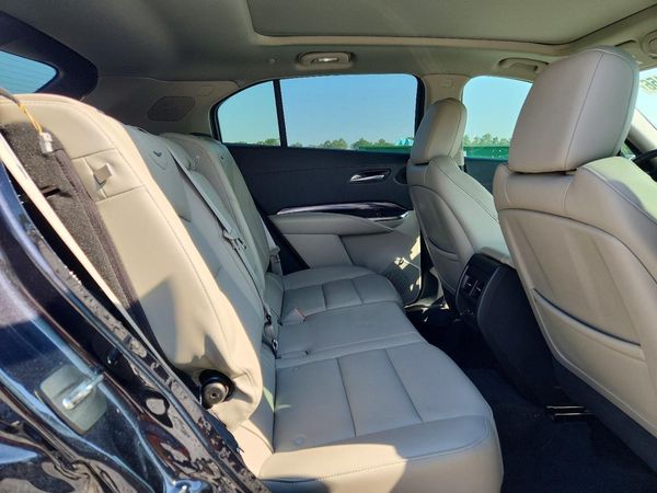 2023 CADILLAC XT4 Luxury