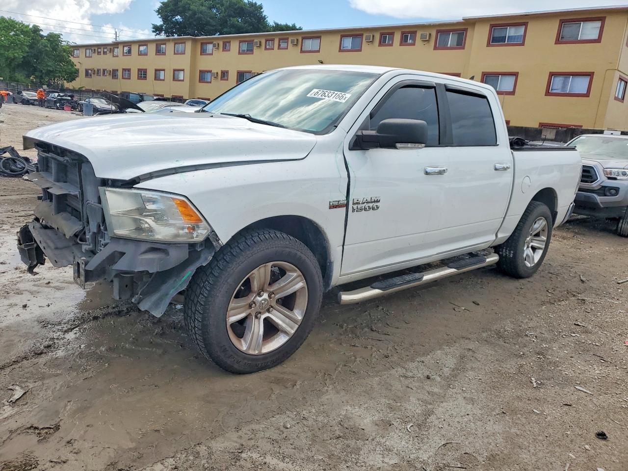 2014 RAM 1500 SLT