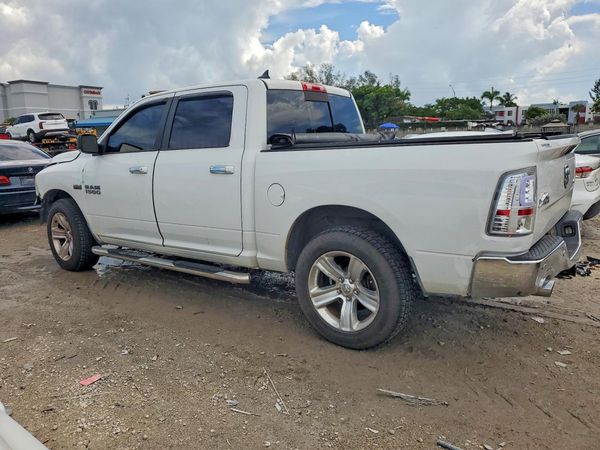 2014 RAM 1500 SLT