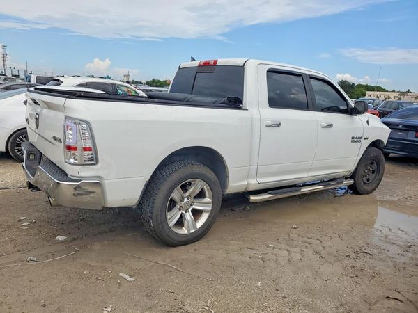 2014 RAM 1500 SLT