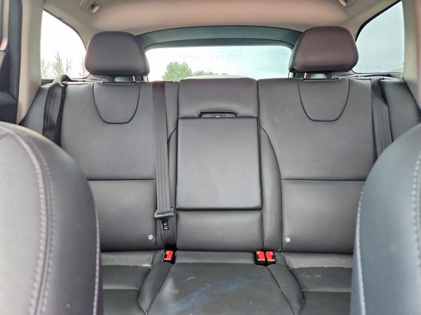 2015 VOLVO XC60 Premier+ (non R design) — SUVN