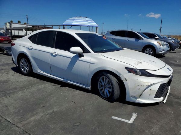 2025 TOYOTA CAMRY — Passenger 3/4
