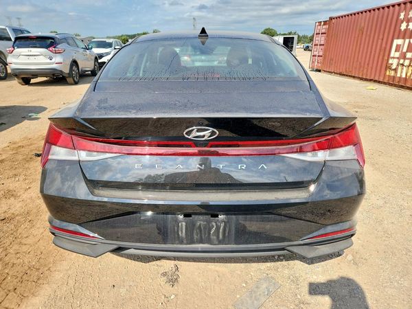 2021 HYUNDAI ELANTRA