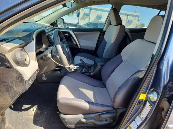 2014 TOYOTA RAV4 Sports — DENT