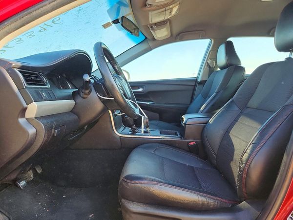 2016 TOYOTA CAMRY