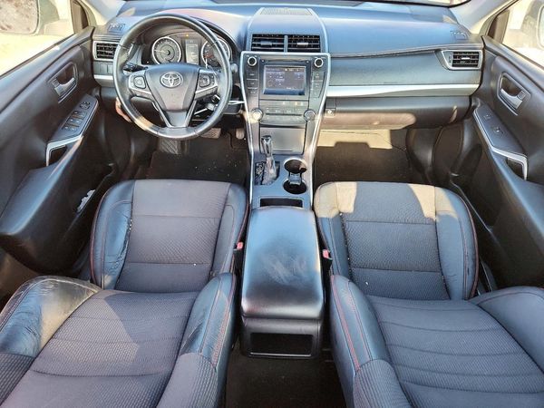 2016 TOYOTA CAMRY