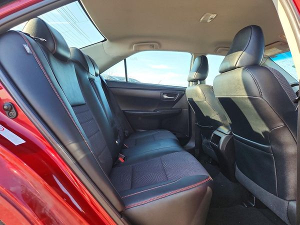 2016 TOYOTA CAMRY