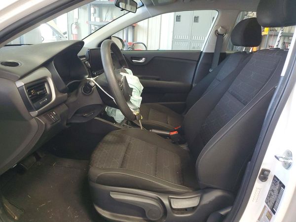 2021 KIA RIO