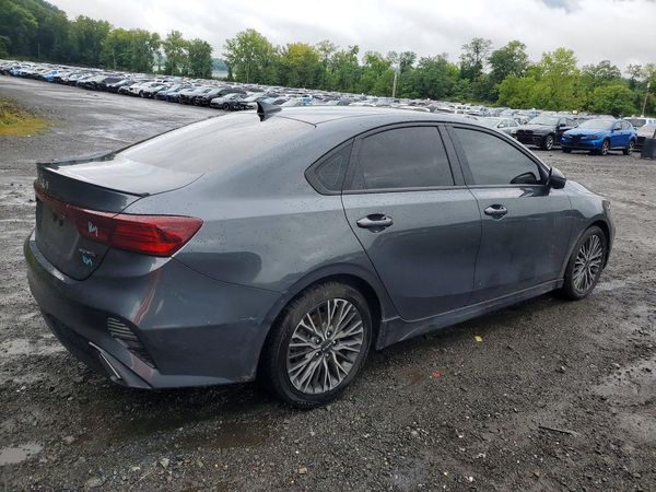 2022 KIA FORTE