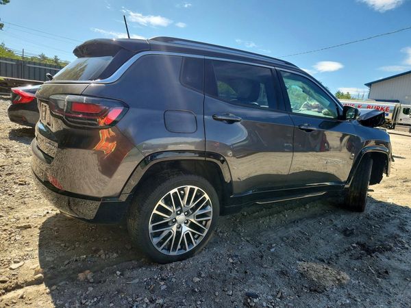2022 JEEP COMPASS