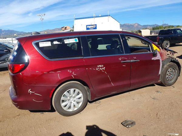 2018 CHRYSLER PACIFICA L