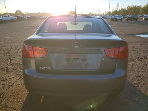2013 KIA FORTE