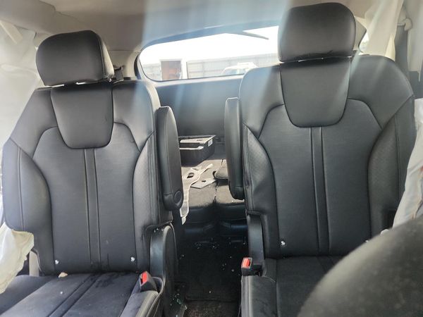 2025 KIA SORENTO EX; X-Line EX