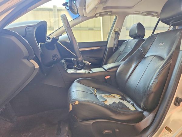 2013 INFINITI G37