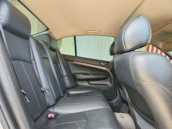 2013 INFINITI G37